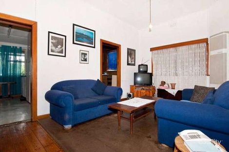 Property photo of 55 Alma Terrace Newport VIC 3015