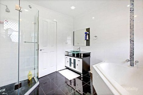 Property photo of 11 Tatura Crescent Broadmeadows VIC 3047
