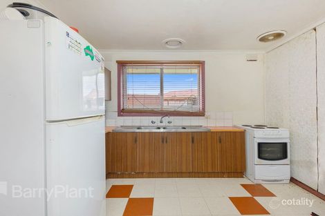 Property photo of 93 Mulhall Drive St Albans VIC 3021