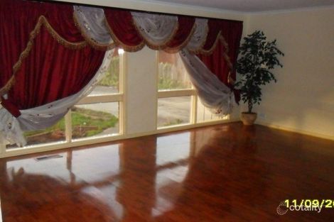 Property photo of 27 George Chudleigh Drive Hallam VIC 3803