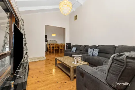 Property photo of 3 Maxwell Crescent Strathdale VIC 3550