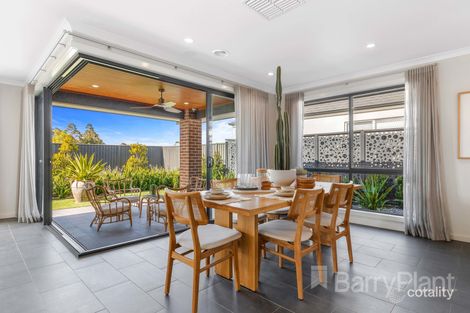 10 Shortridge Dr, Lucas, VIC 3350