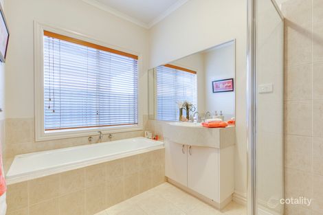 Property photo of 3 Prince Albert Crescent Taylors Lakes VIC 3038