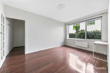 Property photo of 13/19A Ellesmere Road Windsor VIC 3181