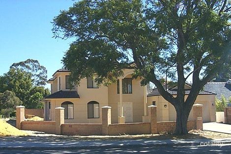 9 Reynolds Rd, Applecross, WA 6153