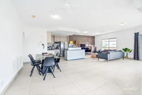 Property photo of 4/126 Mitchell Street Larrakeyah NT 0820