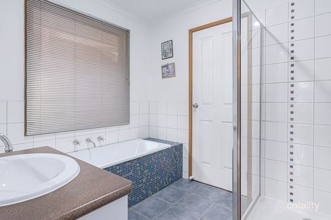 Property photo of 5 Talina Close Hoppers Crossing VIC 3029