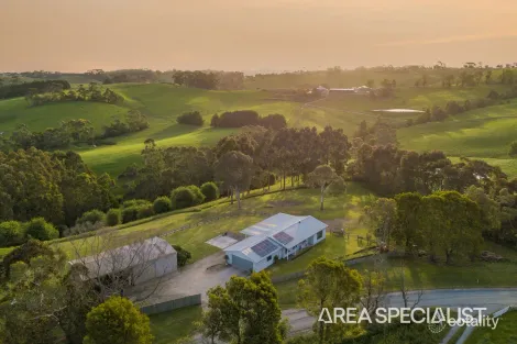 60 Fitzgeralds Rd, Bena, VIC 3946