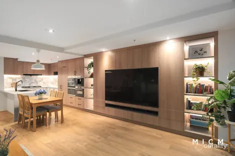 2102/8 Downie St, Melbourne, VIC 3000