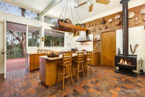 Property photo of 108 Scenic Crescent Eltham North VIC 3095