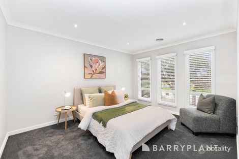 Property photo of 4 Stipa Place Brookfield VIC 3338