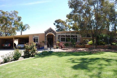 Property photo of 27 Gladys Road Lesmurdie WA 6076
