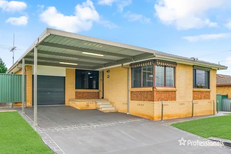 16 Neville St, Colyton, NSW 2760