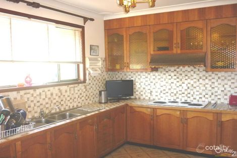 Property photo of 3 Roma Avenue Mount Pritchard NSW 2170