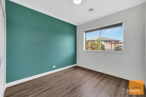 Property photo of 4 Gautam Grove Harkness VIC 3337