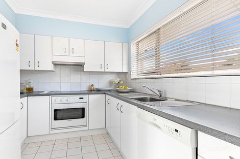 Property photo of 10/10 Avon Road Dee Why NSW 2099