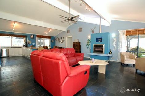 Property photo of 10 Southsea Way Moana SA 5169
