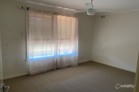 Property photo of 37 Clairmont Avenue Cranbourne VIC 3977