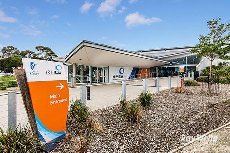 Property photo of 30 Spearwood Rise Cranbourne West VIC 3977