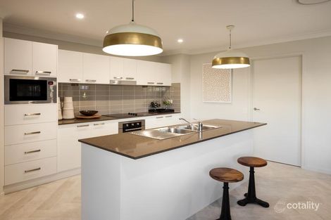 Property photo of 30 Vargon Circuit Holmview QLD 4207