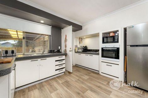 Property photo of 2 Woodlark Close Waikiki WA 6169