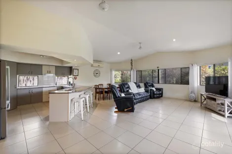 Property photo of 20 Spoonbill Close Mossman QLD 4873