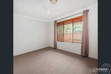 Property photo of 26 Mapleton Crescent Forest Lake QLD 4078