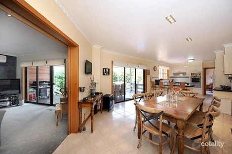 Property photo of 9 Connaught Place Glen Waverley VIC 3150
