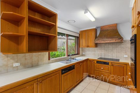 Property photo of 16 Tanderra Crescent Wantirna VIC 3152