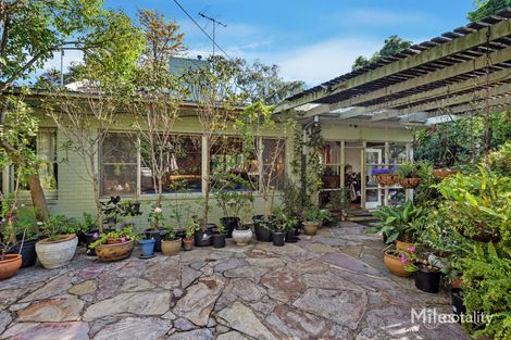 Property photo of 30 Hardy Terrace Ivanhoe East VIC 3079