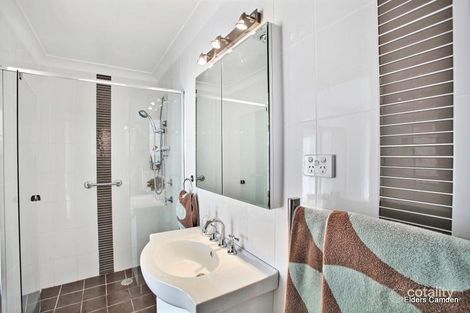 Property photo of 9 Devitt Crescent The Oaks NSW 2570