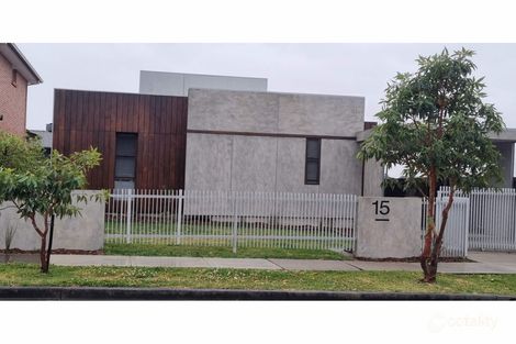Property photo of 15 Furci Avenue Edensor Park NSW 2176