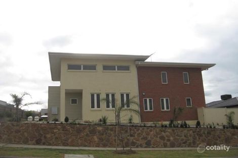 1/39 Kirkham Dr, Greenvale, VIC 3059