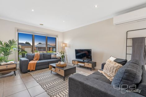 Property photo of 27 Lightwood Way Brookfield VIC 3338