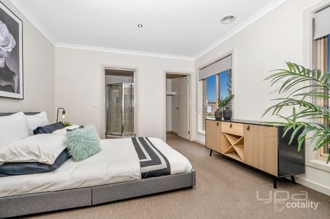 Property photo of 27 Lightwood Way Brookfield VIC 3338