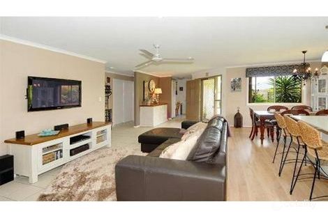 Property photo of 4 Bush Nut Court Little Mountain QLD 4551