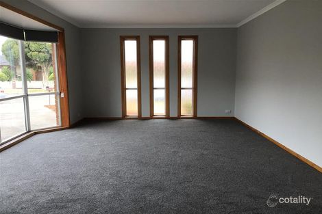 Property photo of 63 Oriole Drive Werribee VIC 3030