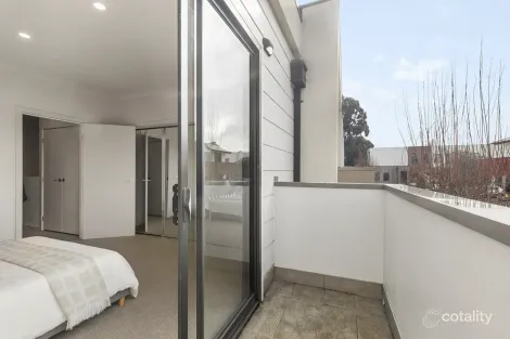 Property photo of 32 Jasmine Drive Noble Park VIC 3174
