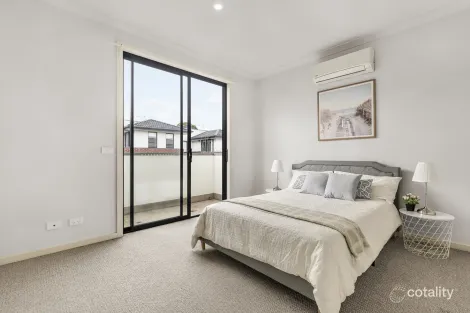 Property photo of 32 Jasmine Drive Noble Park VIC 3174