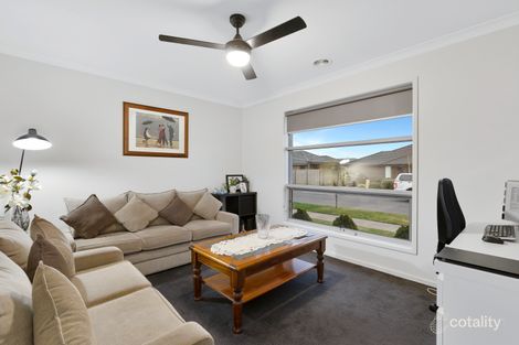 Property photo of 18 Marathon Way Narre Warren South VIC 3805