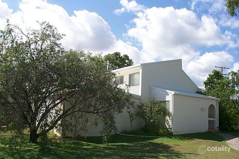 6 J Hickey Ave, Clinton, QLD 4680