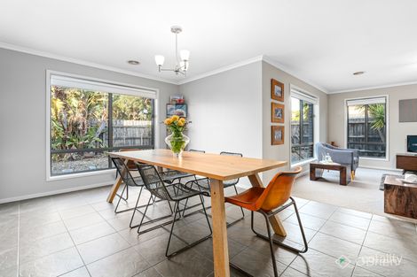 Property photo of 72 Brunnings Road Carrum Downs VIC 3201