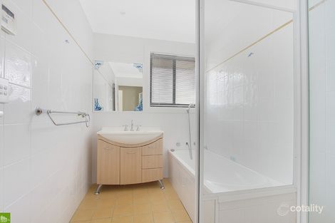 Property photo of 18 Banks Drive Shell Cove NSW 2529