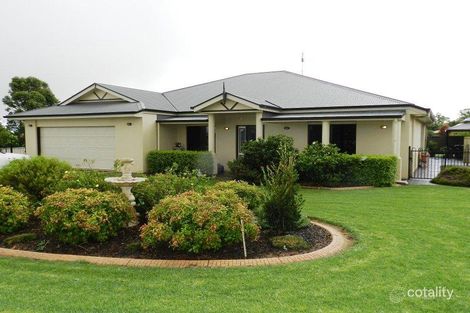 12 Powell Ct, Highfields, QLD 4352