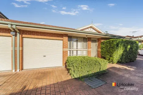 2/55 Maclaurin Ave, East Hills, NSW 2213