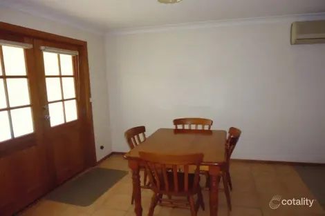 Property photo of 1/3 Waroo Place Bomaderry NSW 2541