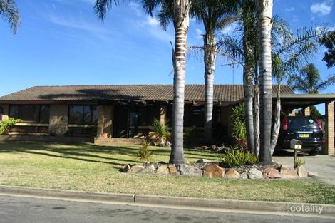 3 Mccabe Cl, St Clair, NSW 2759