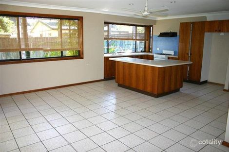 Property photo of 28 Teragalin Drive Chain Valley Bay NSW 2259