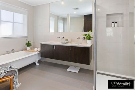 Property photo of 13 Davis Drive Mount Eliza VIC 3930