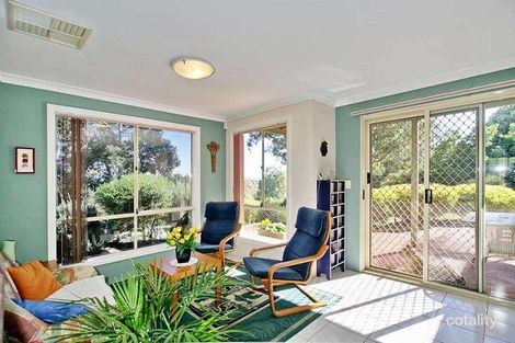 Property photo of 8 Chardonnay Grove Mount Nasura WA 6112